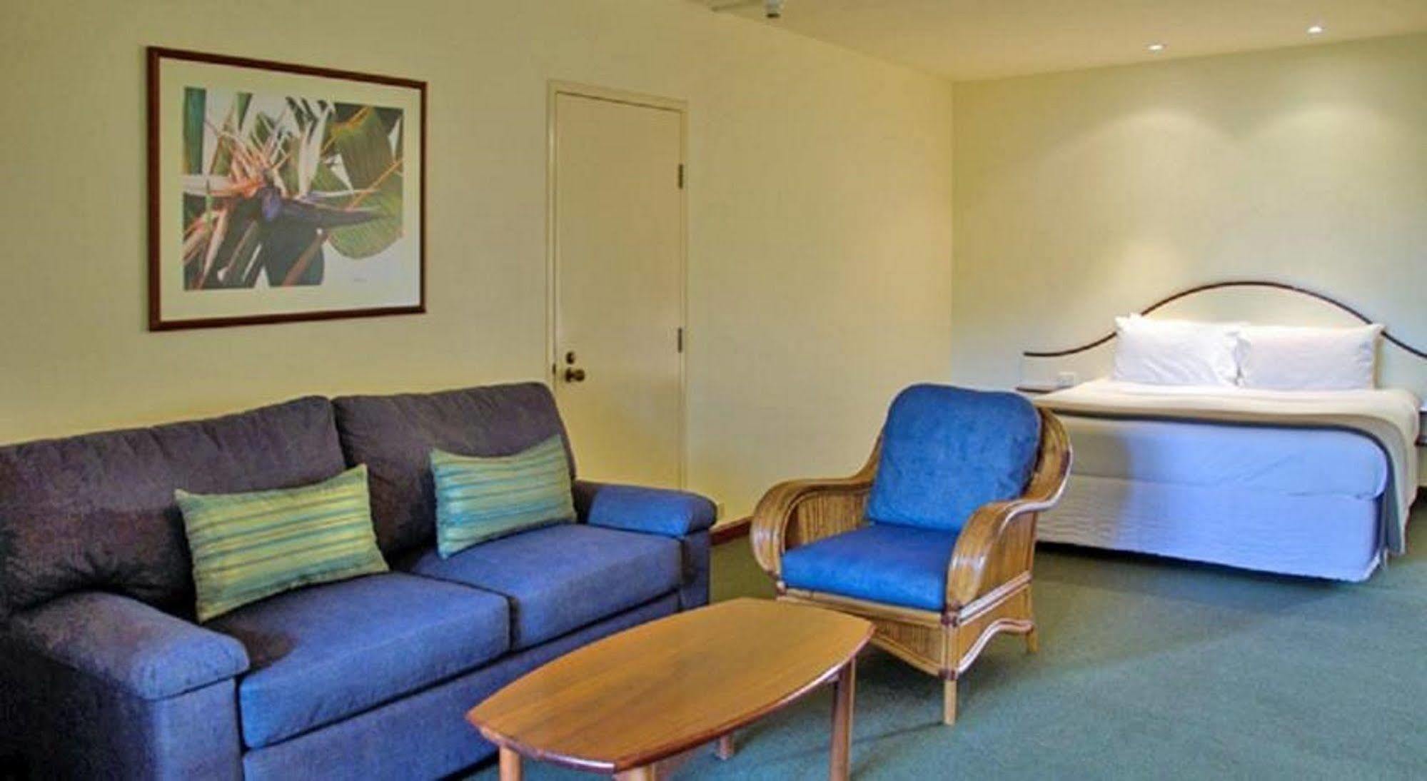 Beach Hotel Resort Μπάιρον Μπέι Εξωτερικό φωτογραφία