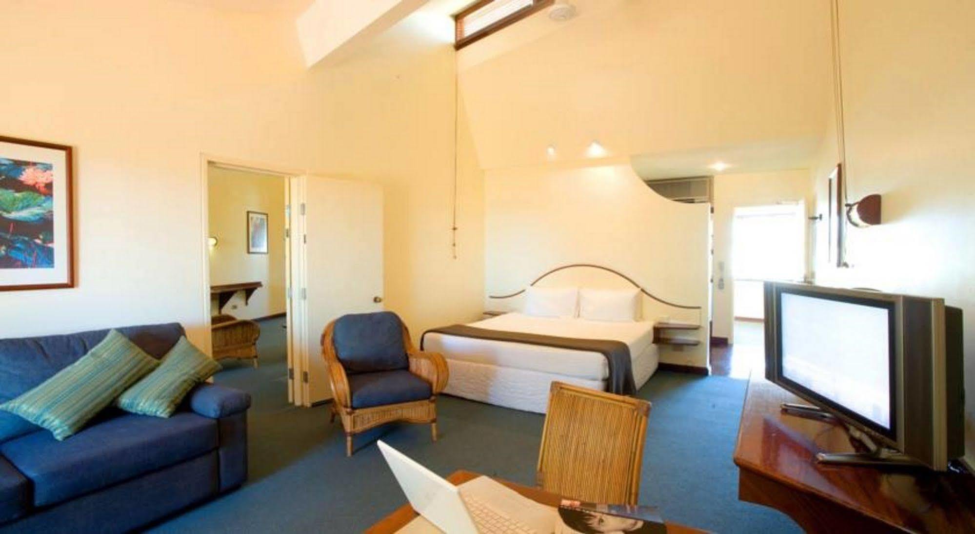Beach Hotel Resort Μπάιρον Μπέι Εξωτερικό φωτογραφία
