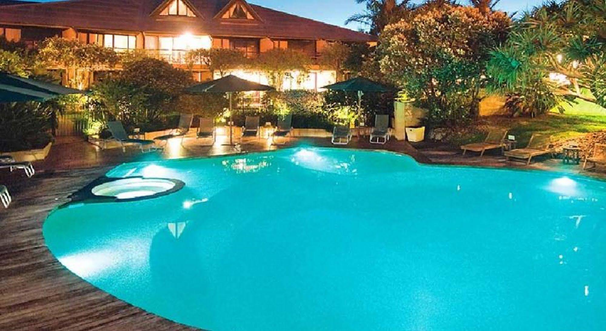 Beach Hotel Resort Μπάιρον Μπέι Εξωτερικό φωτογραφία